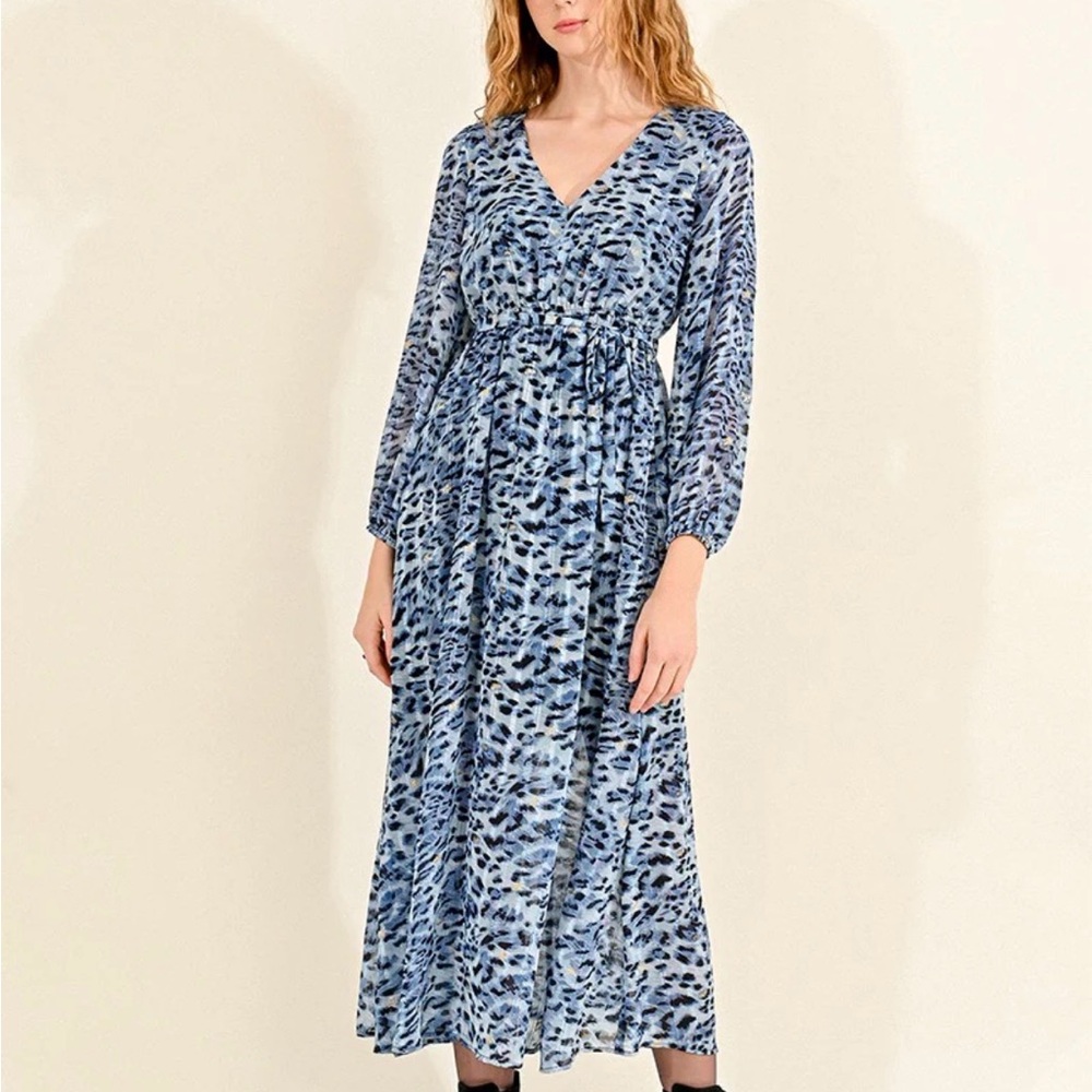 Molly Bracken Blue Patterned Long Sleeve Dress